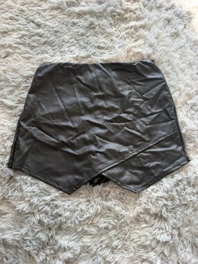 Windsor Black Faux Leather Bike Shorts